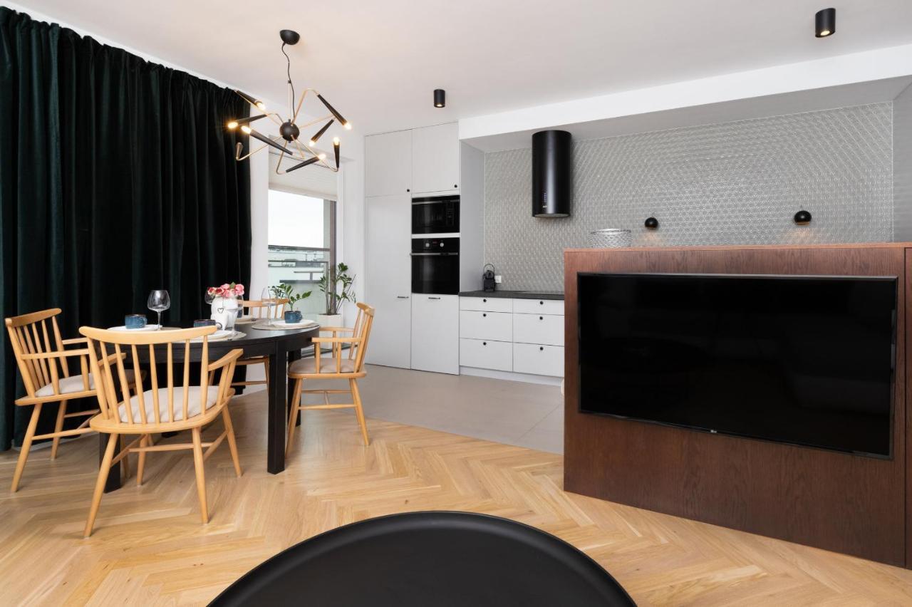 Apartament Superior With Balcony & Parking By Renters Prestige *